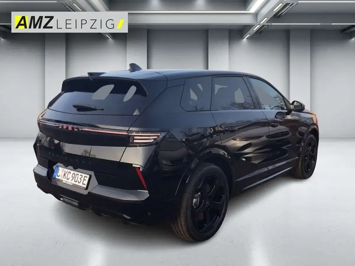 Gebraucht Opel Grandland Electric Ultimate 239 kW (325 PS) 2026 Schwarz metallic SUV