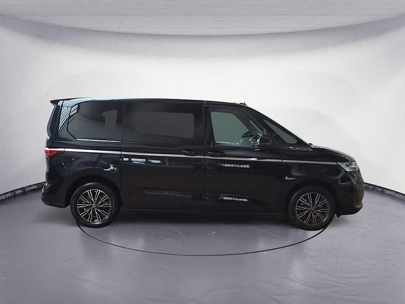 Gebraucht VW Multivan Style 150 PS (110 kW) 2025 Deep black perleffekt Van
