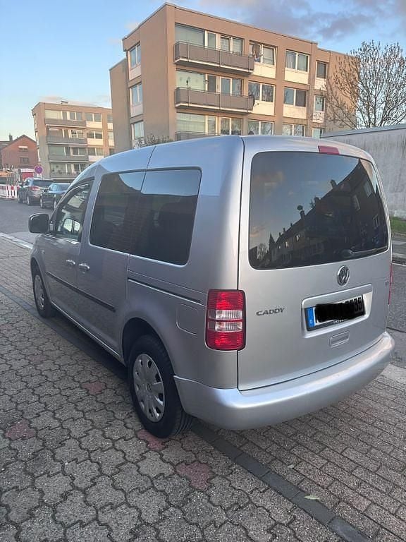 Gebraucht VW Caddy Highline 102 PS (75 kW) 2013 Grau Van / Kleinbus