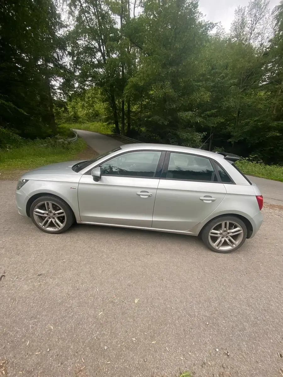 Gebraucht Audi A1 S-Line 122 PS (89 kW) 2012 Silber Kleinwagen