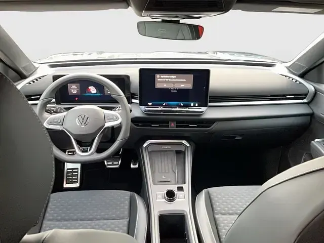 Second-hand VW T-Roc R-line 150 CP (110 kW) 2026 Negru SUV