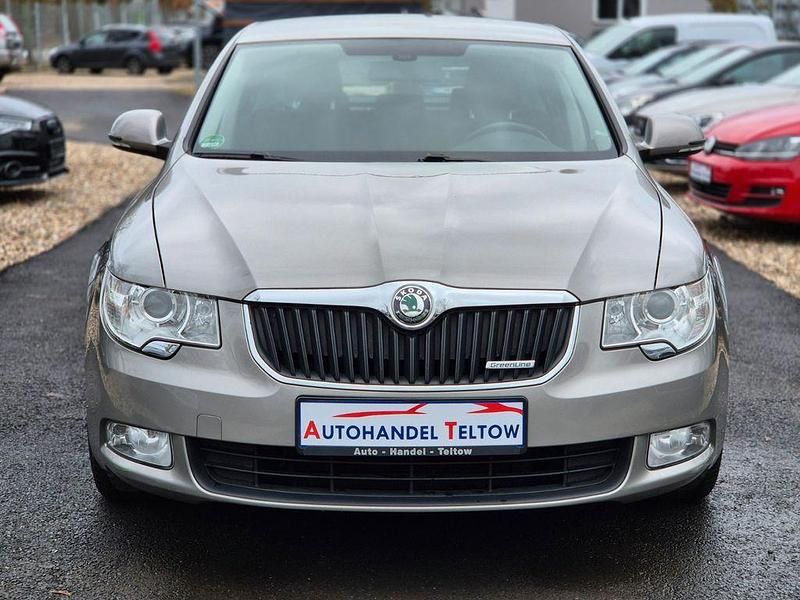 Gebraucht Skoda Superb GreenLine 105 PS (77 kW) 2011 Beige Limousine