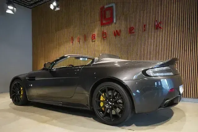 Gebraucht Aston Martin V12 Vantage 573 PS (421 kW) 2015 Andere Coupé