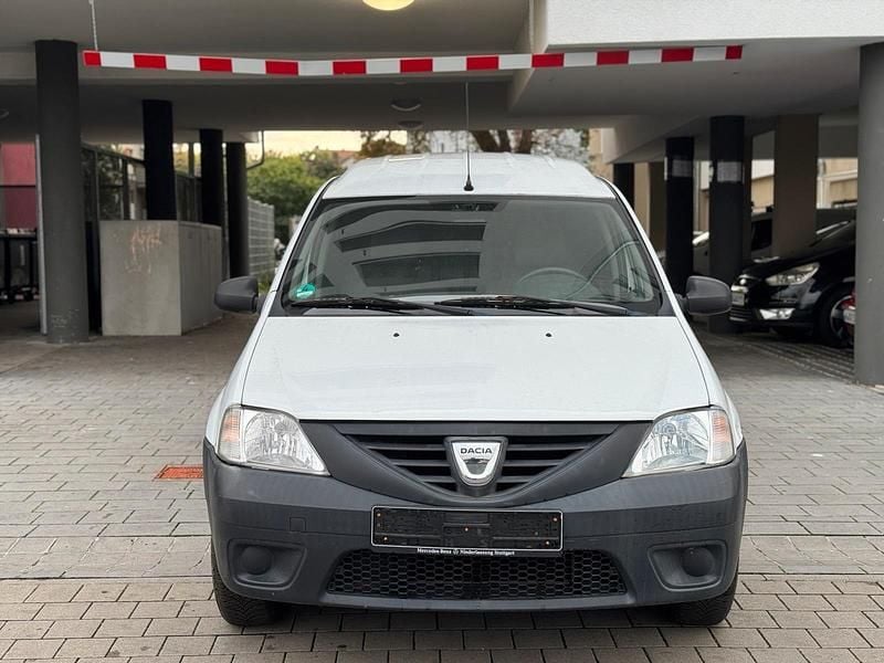 Weiß Gebraucht 2011 Dacia Logan Limousine | 3.200 € (Fairer Preis) - Bild 1/4