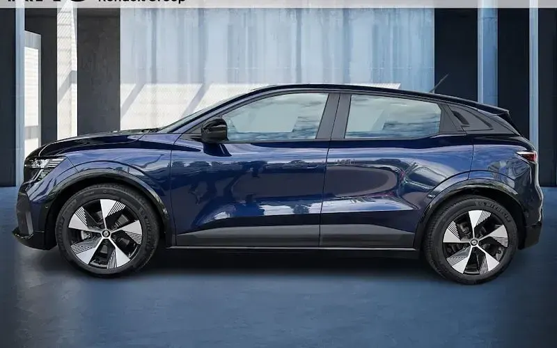 Gebraucht Renault Megane E-Tech Komfort 161 kW (220 PS) 2023 Blau Limousine