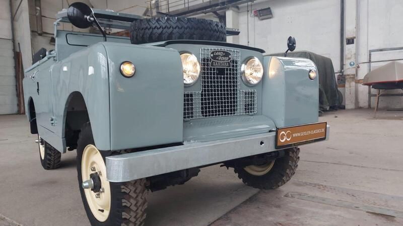 Grau Gebraucht 1967 Land Rover 2 SUV | 39.999 € - Bild 1/4