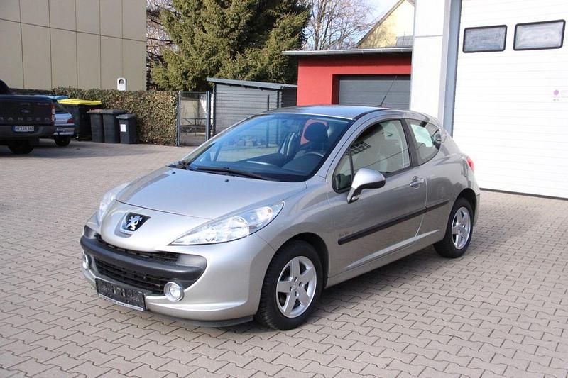 Gebraucht Peugeot 207 Urban Move 73 PS (53 kW) 2009 Grau Limousine