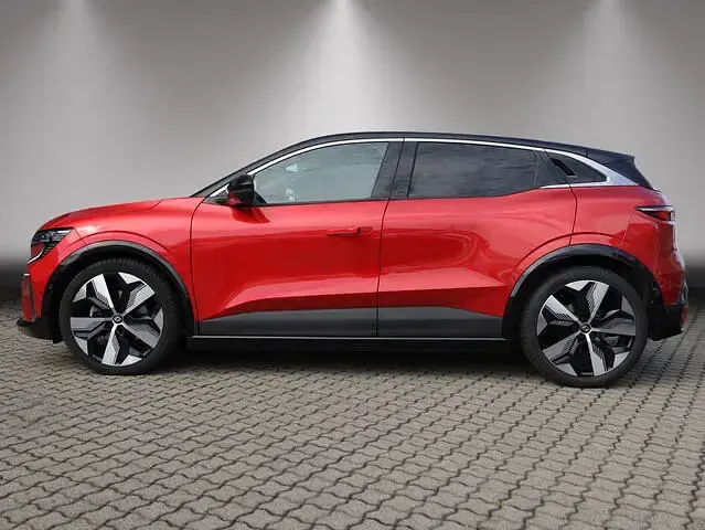 Gebraucht Renault Mégane Techno 161 kW (220 PS) 2023 Rot (dezirrot, dach black pearlschwarz (rot)