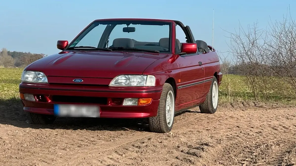 Gebraucht Ford Escort Cabriolet 105 PS (77 kW) 1991 Rot Cabrio