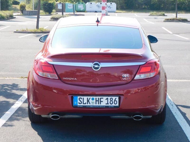 Gebraucht Opel Insignia Cosmo 260 PS (191 kW) 2009 Rot Limousine