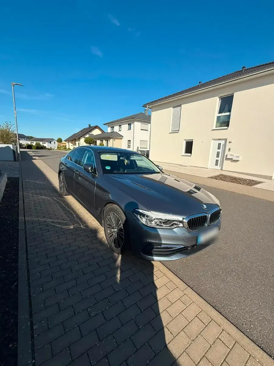 Gebraucht BMW 530 251 PS (184 kW) 2019 Andere farben Limousine