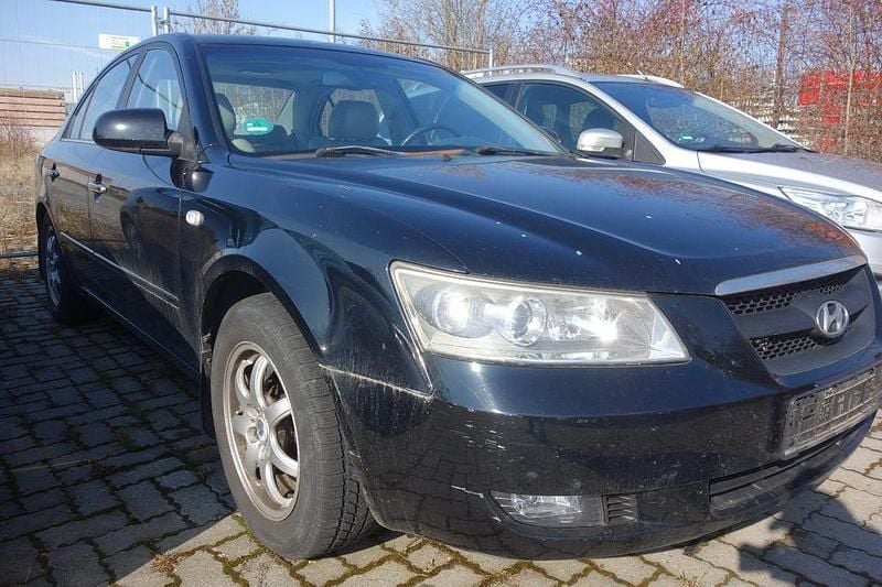 Gebraucht Hyundai Sonata GLS 235 PS (172 kW) 2006 Schwarz Limousine