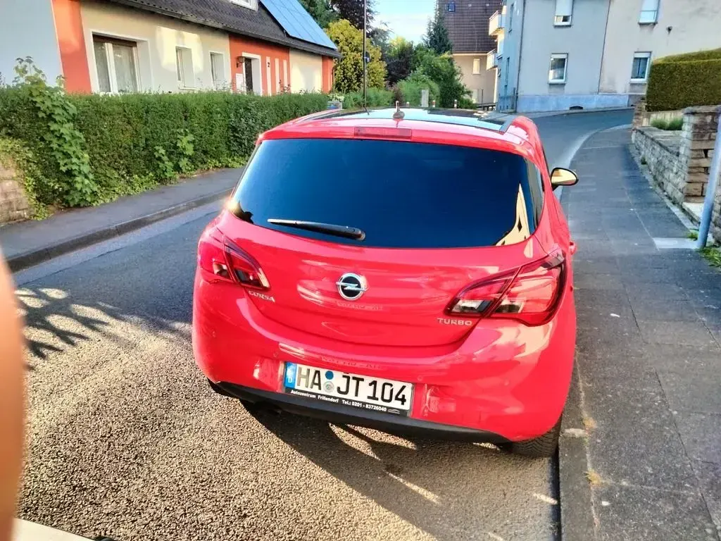 Gebraucht Opel Corsa Color Edition 101 PS (74 kW) 2018 Rot Kleinwagen