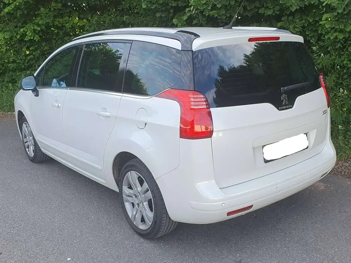 Gebraucht Peugeot 5008 165 PS (121 kW) 2016 Weiß Kombi
