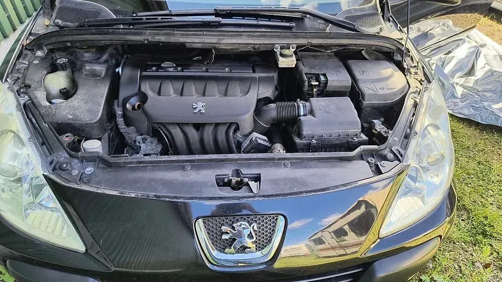 Gebraucht Peugeot 307 CC Tendance 140 PS (102 kW) 2006 Schwarz Cabrio