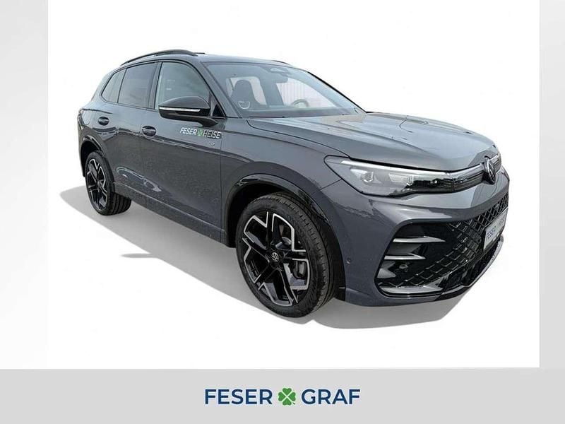 Delfingrau metallic Gebraucht 2025 VW Tiguan R-line SUV | 48.990 € (Fairer Preis) - Bild 1/4
