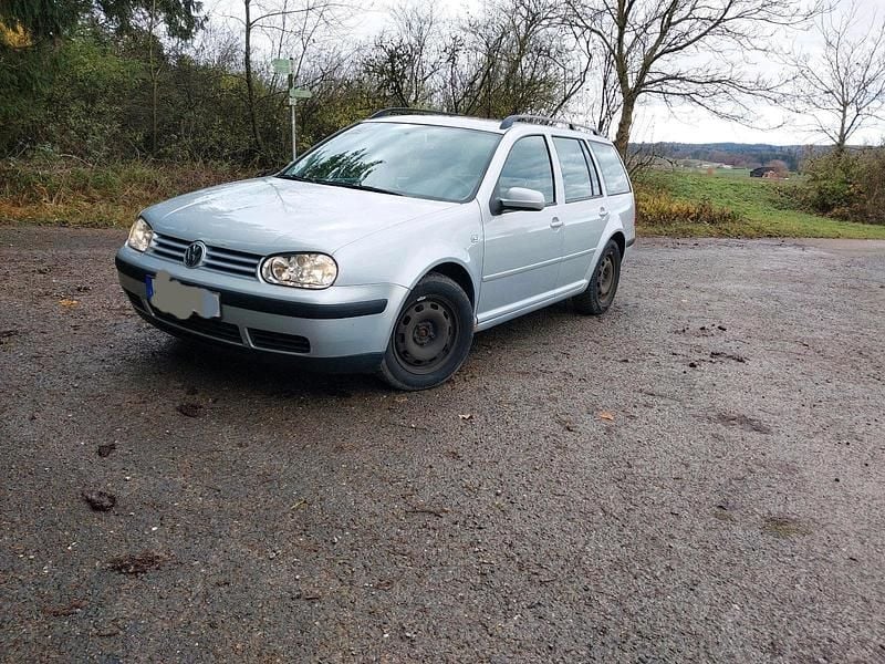 Silber Gebraucht 2000 VW Golf IV Kombi | 1.600 € (Fairer Preis) - Bild 1/4