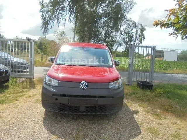 Gebraucht VW Caddy 102 PS (75 kW) 2021 Rot Van / Kleinbus
