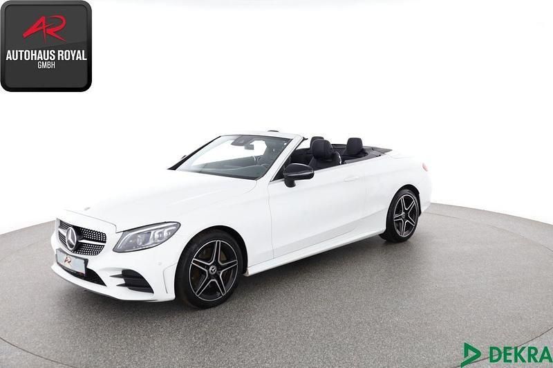 Weiss Gebraucht 2019 Mercedes C300 AMG Cabrio | 34.880 € (Guter Preis) - Bild 1/4