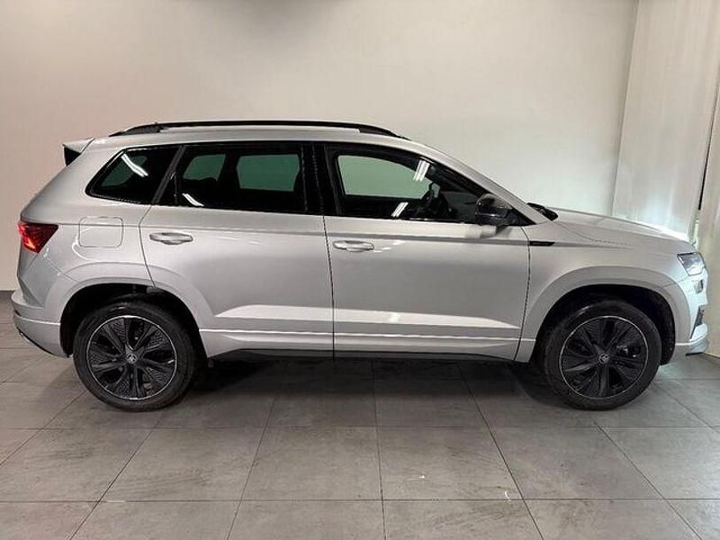 Neu Skoda Karoq SportLine 150 PS (110 kW) 2025 Brilliantsilber SUV