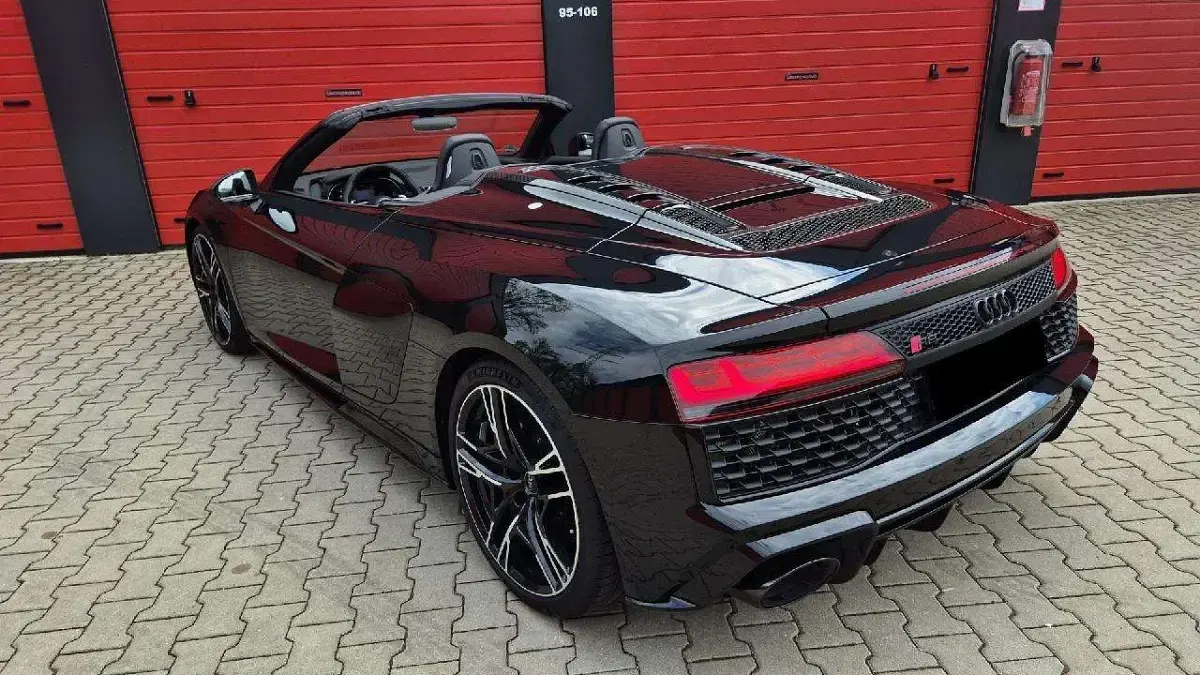 Gebraucht Audi R8 Coupé Performance 570 PS (419 kW) 2024 Mythosschwarz metallic Coupé