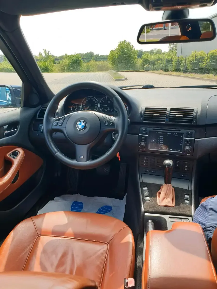 Używany BMW 330 231 KM (169 kW) 2004 Czarny Sedan/Limuzyna
