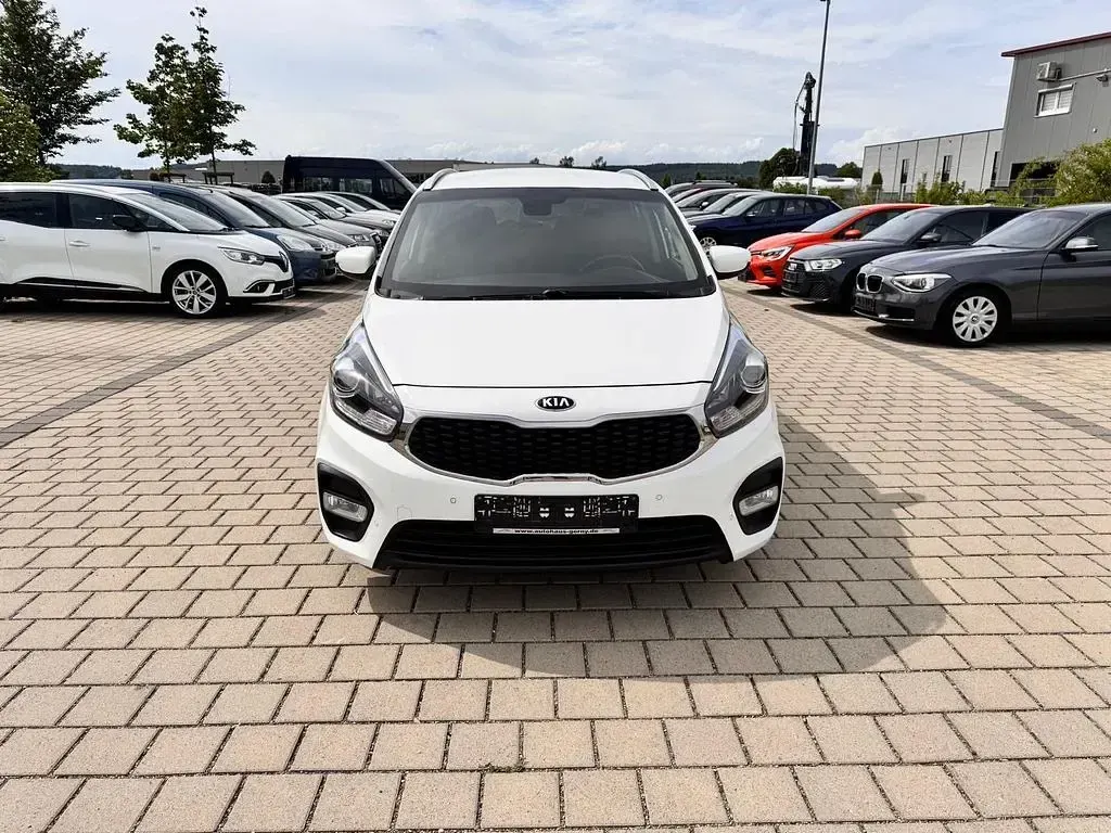 Gebraucht Kia Carens Vision 165 PS (121 kW) 2018 Weiß Van / Kleinbus
