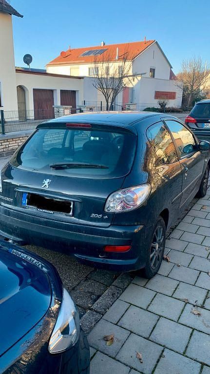 Gebraucht Peugeot 206 73 PS (53 kW) 2009 Schwarz Limousine