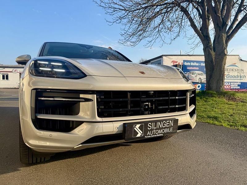 Gebraucht Porsche Cayenne Coupe 475 PS (349 kW) 2024 Beige Coupé