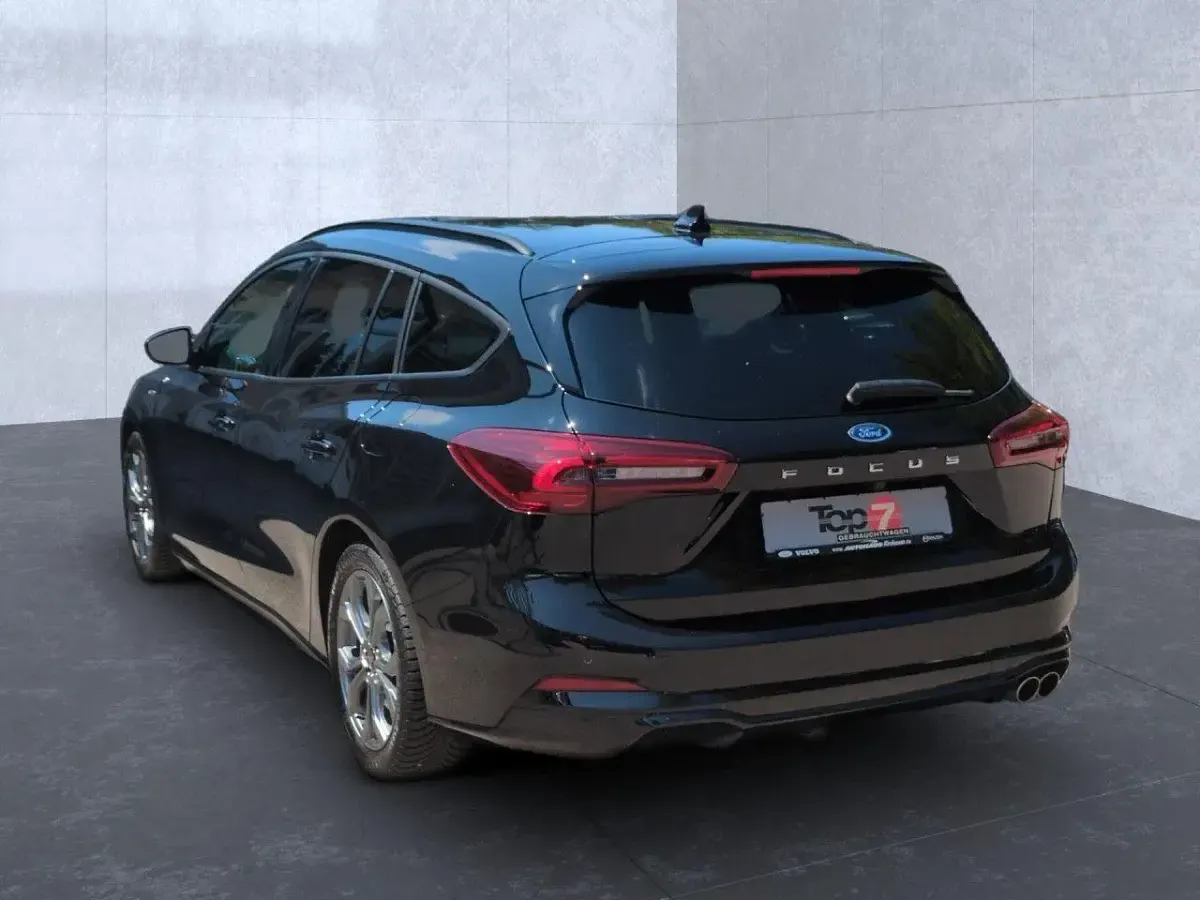 Gebraucht Ford Focus ST-Line X 155 PS (114 kW) 2024 Schwarz Kombi