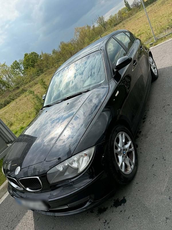 Gebraucht BMW 118 143 PS (105 kW) 2007 Schwarz Kleinwagen