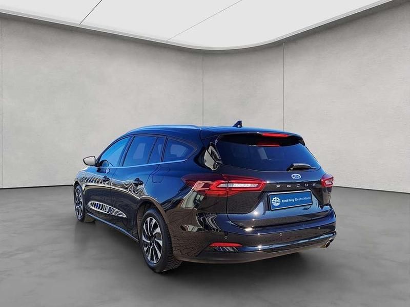 Gebraucht Ford Focus Titanium 125 PS (91 kW) 2024 Agate black metallic Kombi