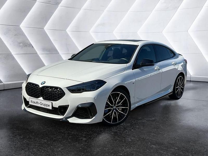Weiß Gebraucht 2021 BMW M235 Performance Coupé | 35.900 € (Fairer Preis) - Bild 1/4