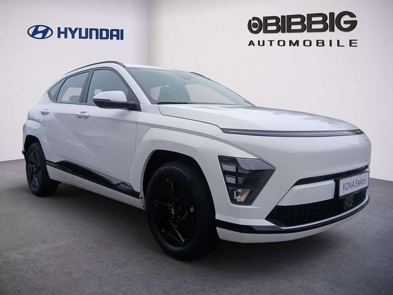Neu Hyundai Kona Select 99 kW (135 PS) 2026 Atlas white SUV