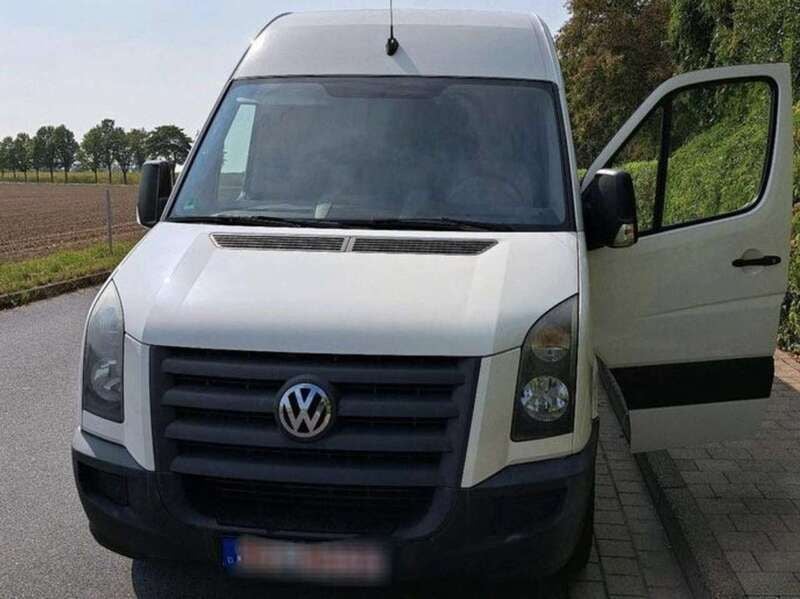Weiß Gebraucht 2011 VW Crafter Van | 9.450 € (Guter Preis) - Bild 1/4