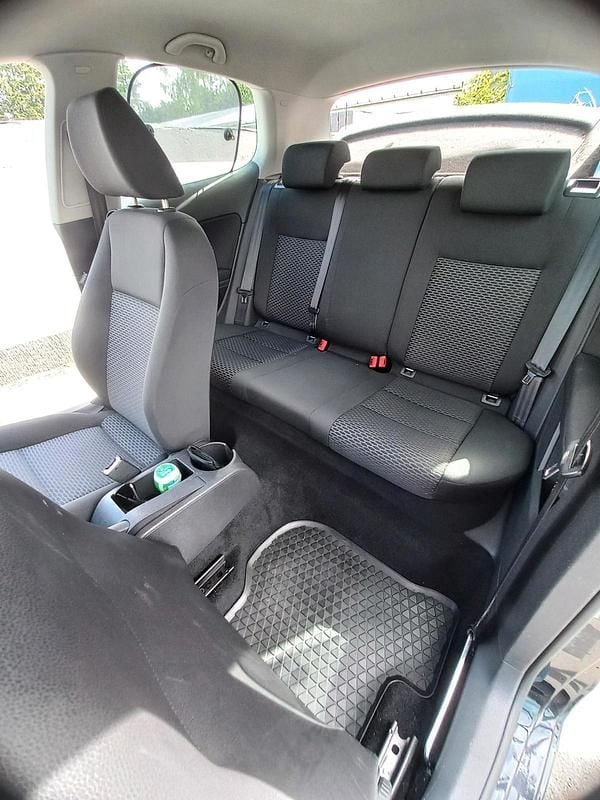 Schwarz Gebraucht 2009 VW Golf VI Kleinwagen | 5.000 € (Fairer Preis) - Bild 1/4