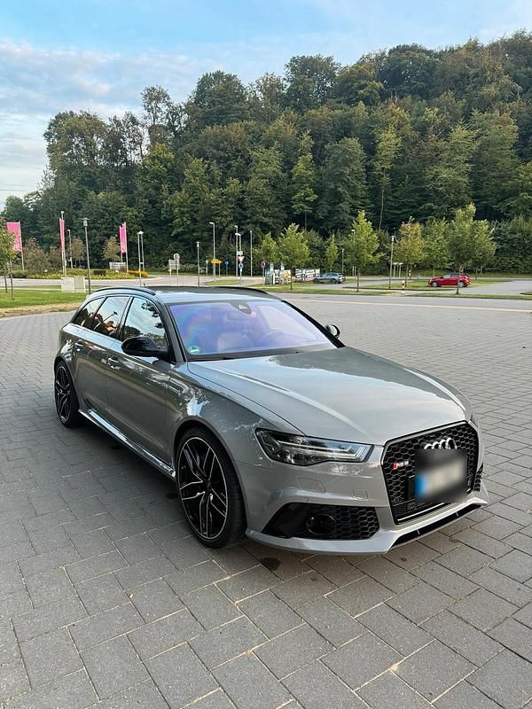 Gebraucht Audi RS6 725 PS (533 kW) 2018 Grau Kombi