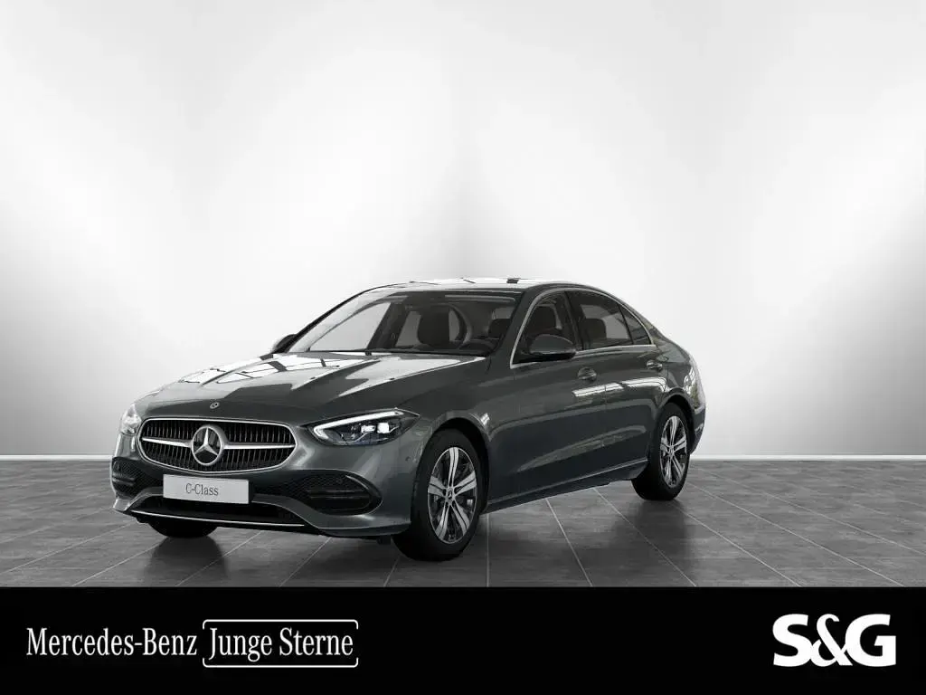 Gebraucht Mercedes C300 Avantgarde 258 PS (189 kW) 2022 Limousine