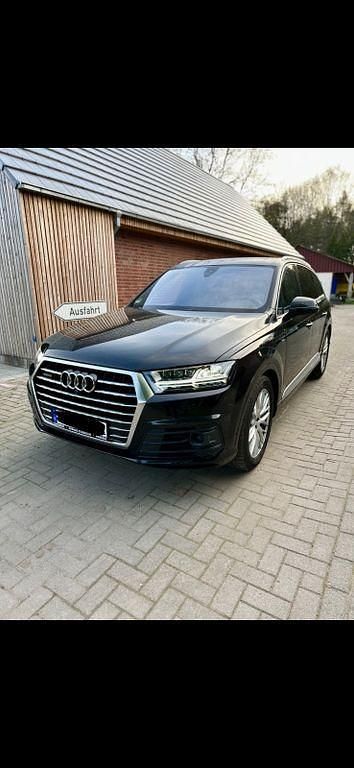 Gebraucht Audi Q7 Ambiente 272 PS (200 kW) 2016 Schwarz SUV