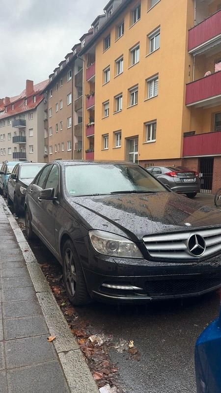 Gebraucht Mercedes C180 156 PS (114 kW) 2010 Limousine