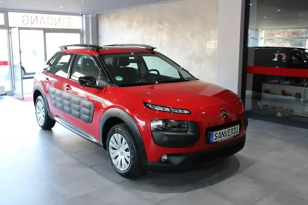 Gebraucht Citroën C4 Feel 110 PS (80 kW) 2015 Rot Limousine
