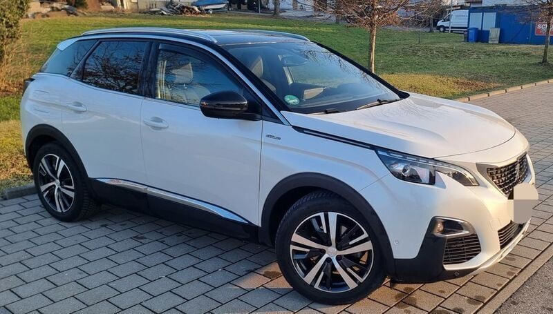 Weiß Gebraucht 2018 Peugeot 3008 GT-line SUV | 18.200 € (Guter Preis) - Bild 1/4