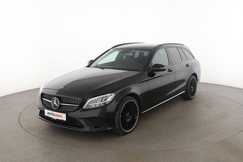 Schwarz Gebraucht 2019 Mercedes C180 Avantgarde Kombi | 21.890 € (Fairer Preis) - Bild 1/3