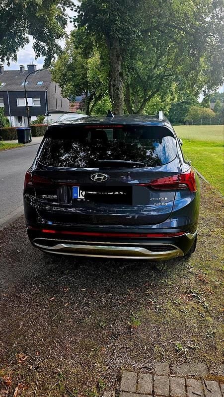 Grau Gebraucht 2022 Hyundai Santa Fe SUV | 34.000 € - Bild 1/4