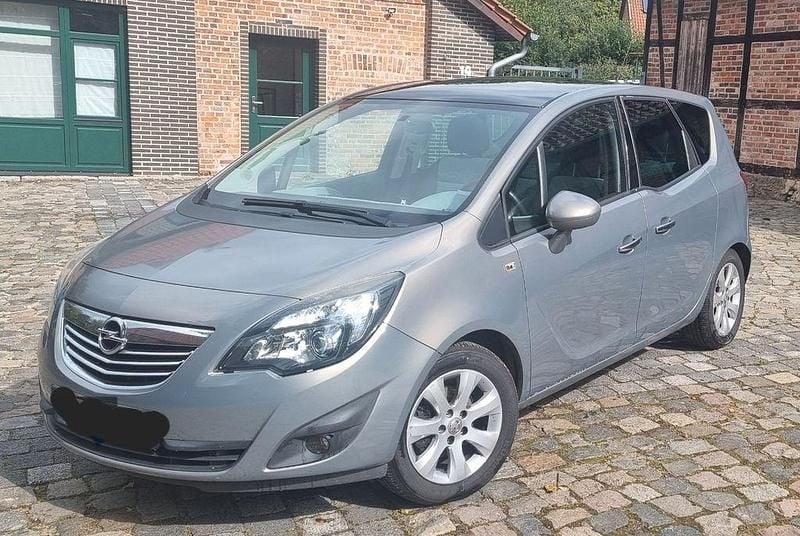 Bronze Gebraucht 2010 Opel Meriva Design Edition Van / Kleinbus | 4.700 € (Guter Preis) - Bild 1/4