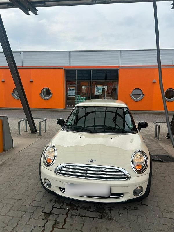 Usata Mini Cooper 95 CV (69 kW) 2008 Andere farben Utilitaria