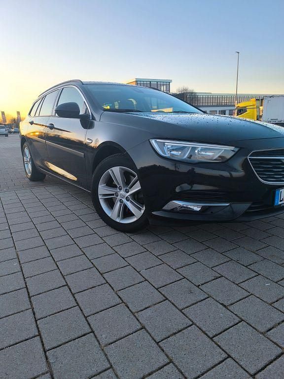 Gebraucht Opel Insignia Edition 170 PS (125 kW) 2018 Schwarz Kombi