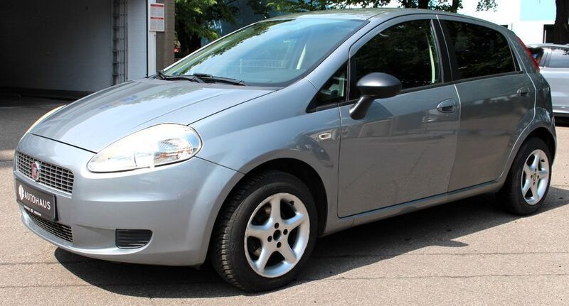 Grau Gebraucht 2009 Fiat Grande Punto Dynamic Kleinwagen | 3.200 € (Fairer Preis) - Bild 1/4