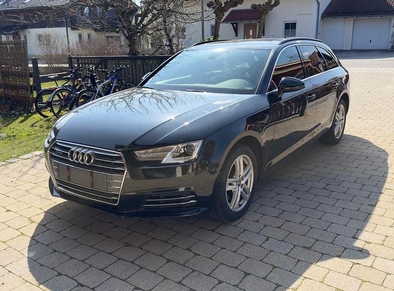Gebraucht Audi A4 Sport 218 PS (160 kW) 2016 Schwarz Kombi