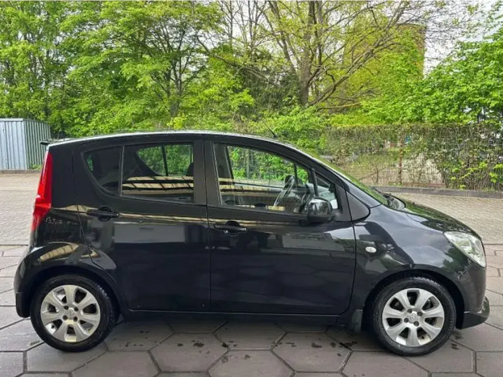 Gebraucht Opel Agila 86 PS (63 kW) 2008 Schwarz (metallic) Kleinwagen